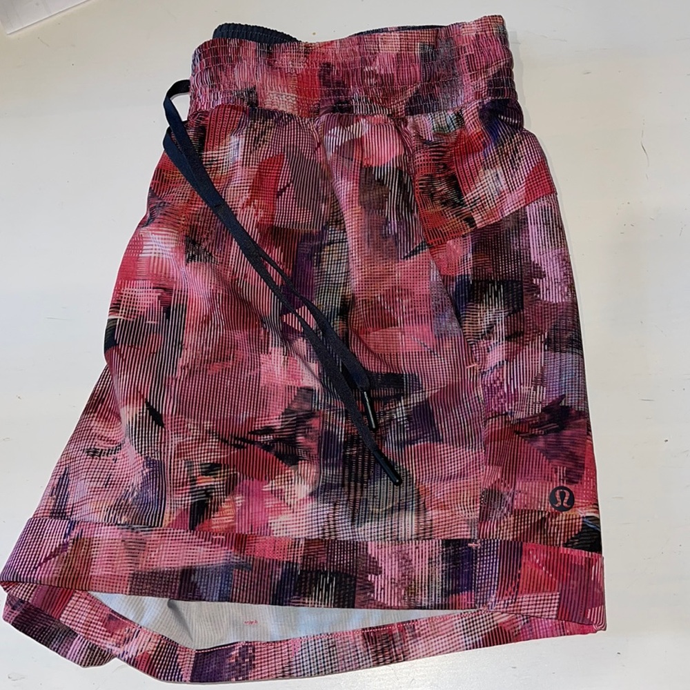 Lululemon shorts!